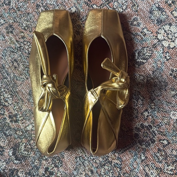 Amazon Shoes - Gold Ballet Flats